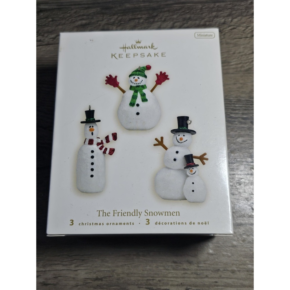 Hallmark Keepsake "The Friendly Snowman" Featuring 3 Ornaments  2008 NIB
